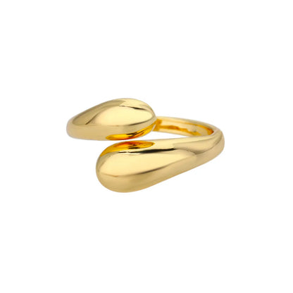 Bague Cœur Dorée en Acier Inoxydable – Bijou Élégant et Intemporel pour Femme.